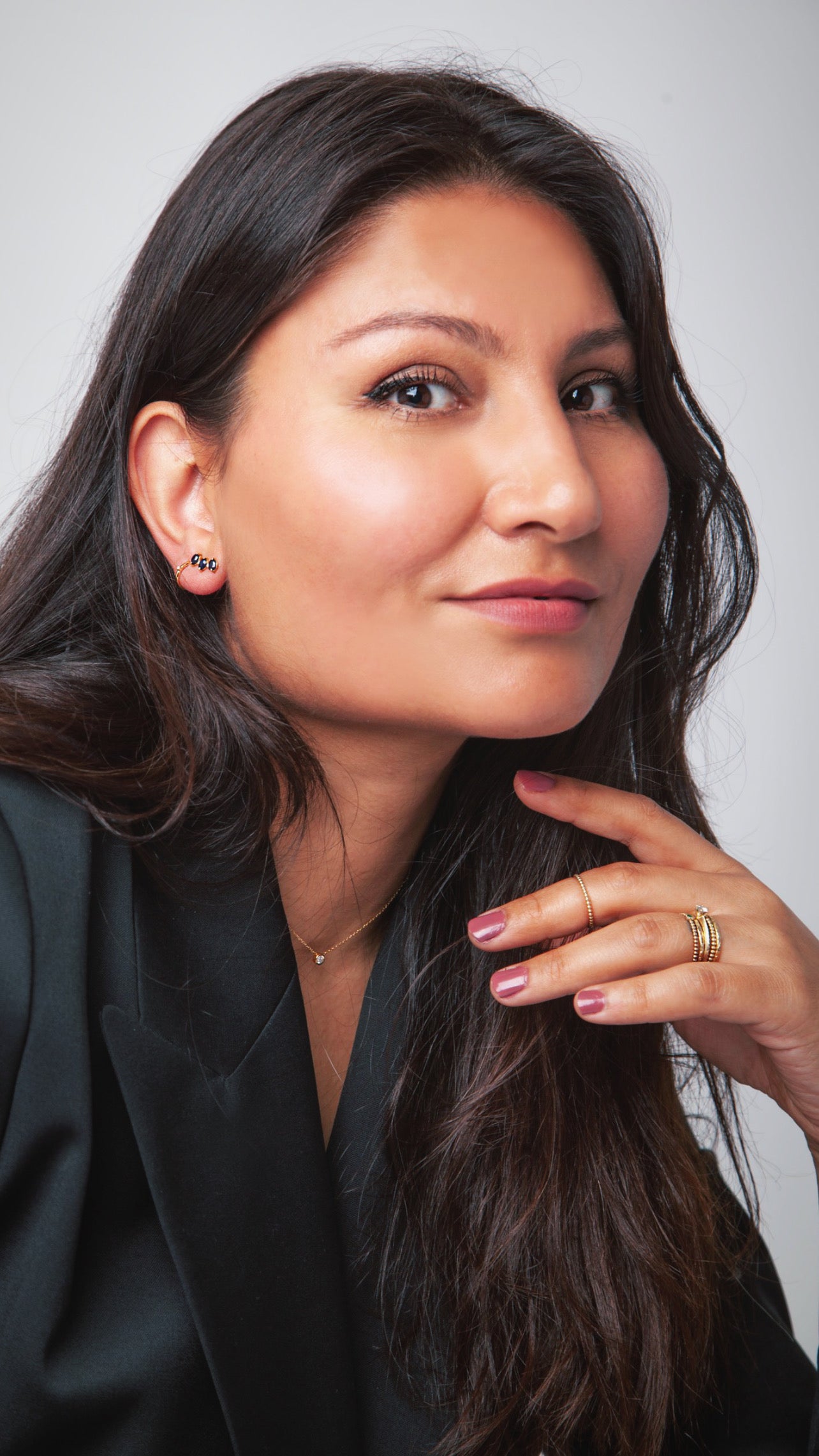 18k geelgoud oorbellen 0,048 Cts HS12 diamanten en saffier