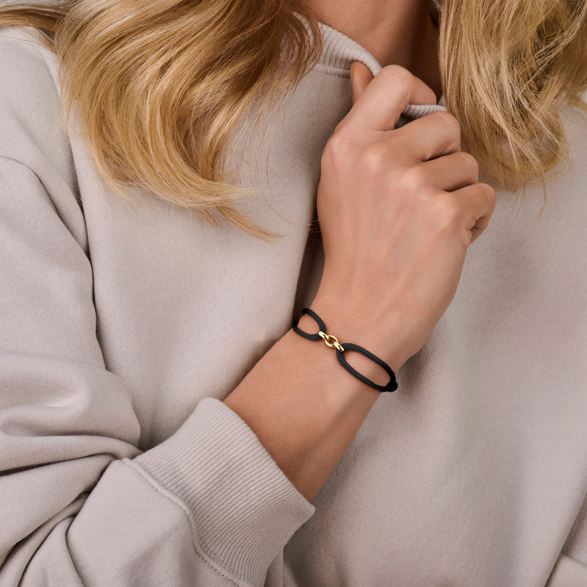 armband satijn zwart 13 - 26 cm