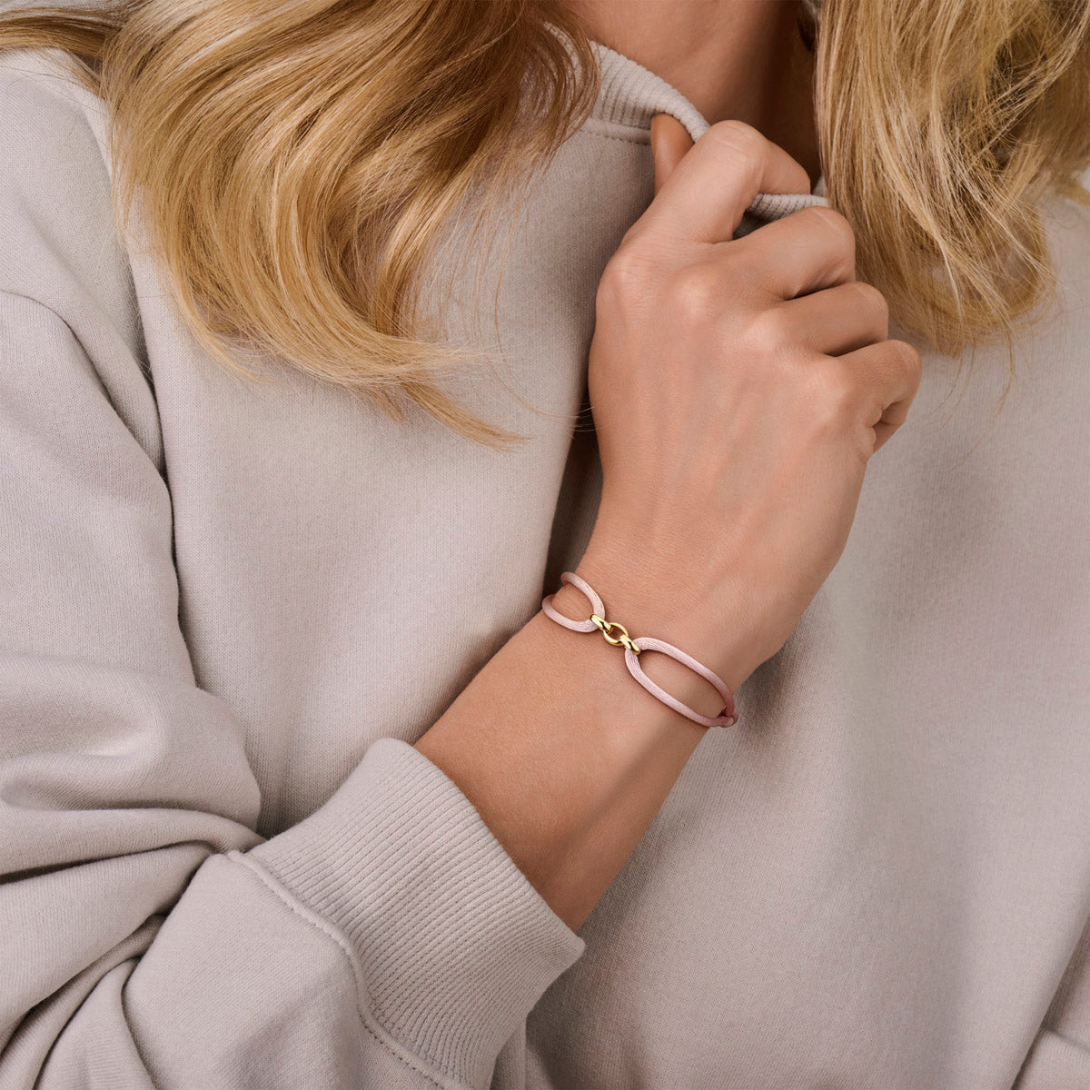 armband satijn zacht roze 13 - 26 cm